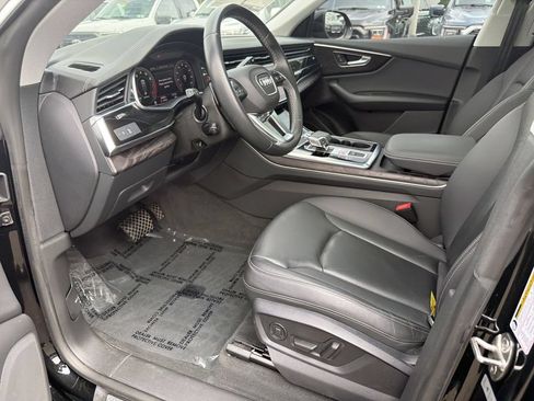 Used 2023 Audi Q8 Premium AWD/4WD image 11