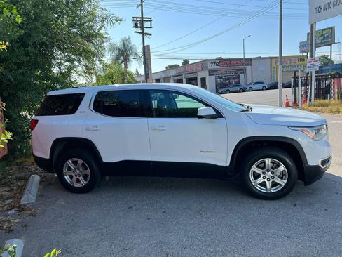 Used 2017 GMC Acadia SLE FWD image 4