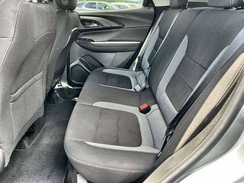 Used 2023 Chevrolet TrailBlazer LT w/ Convenience Package FWD image 23
