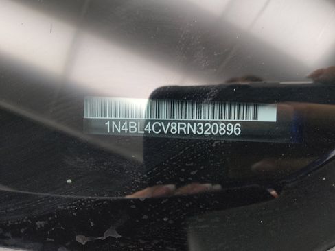 Used 2024 Nissan Altima 2.5 SR FWD image 33