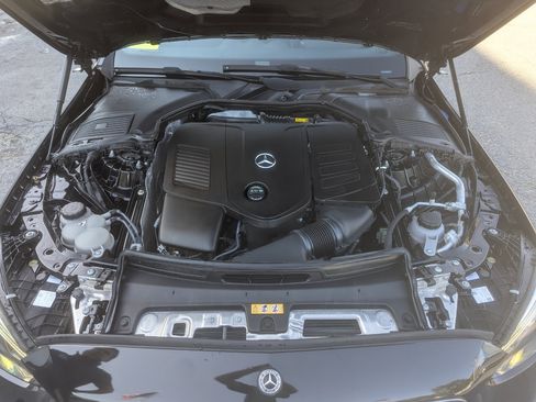 Used 2022 Mercedes-Benz C 300 C 300 Sedan w/ Exclusive Trim Package image 45