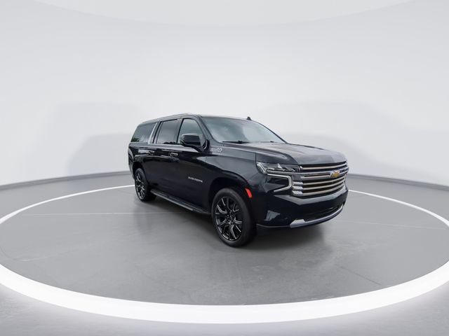 Used 2024 Chevrolet Suburban High Country w/ Advanced Technology Package AWD/4WD image 2
