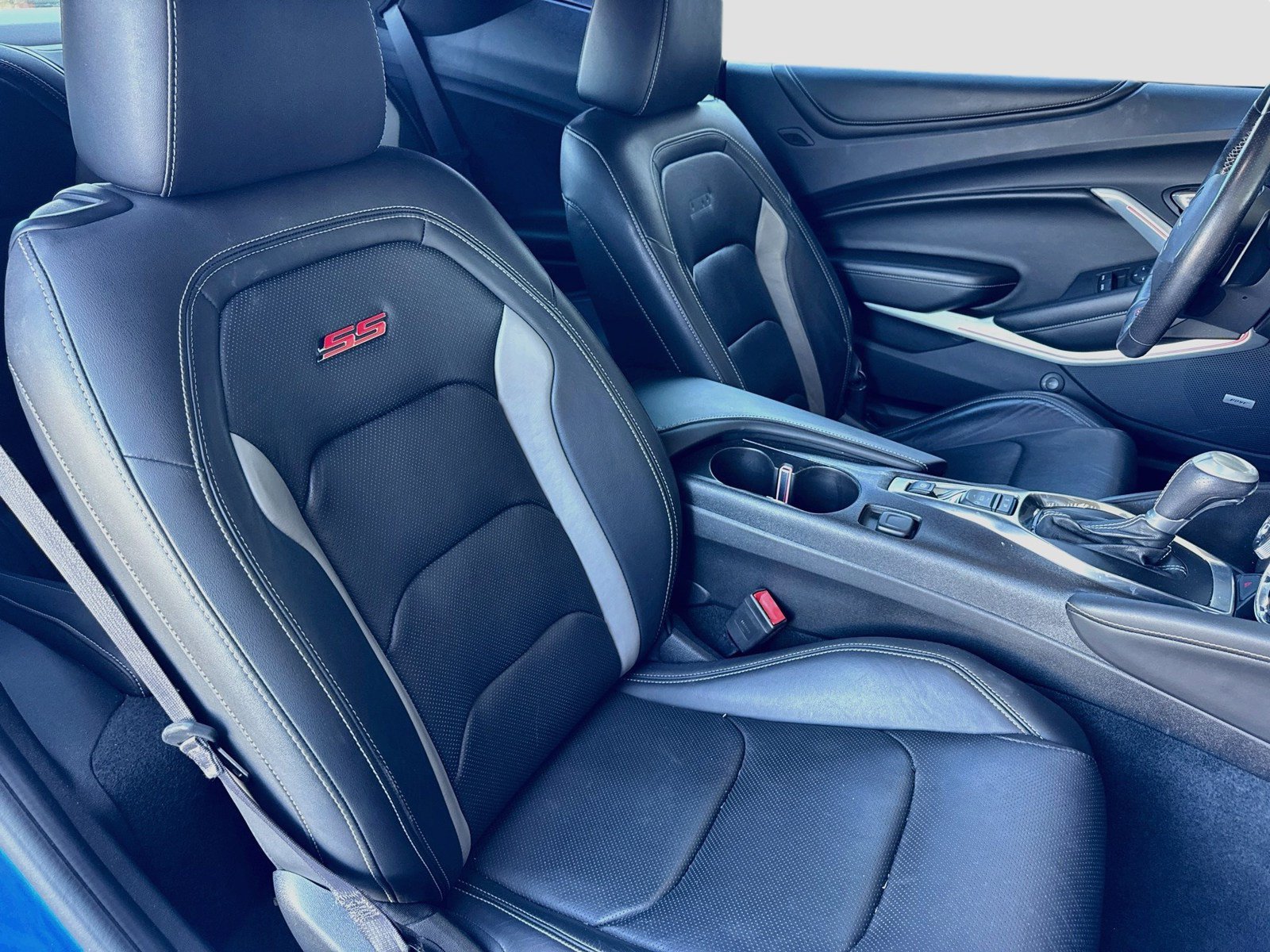 Used 2016 Chevrolet Camaro SS RWD image 19