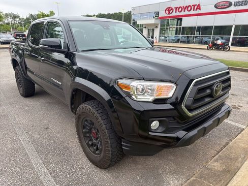 Used 2022 Toyota Tacoma SR5 w/ Technology Package RWD image 4