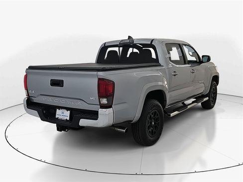 Used 2019 Toyota Tacoma SR5 image 6