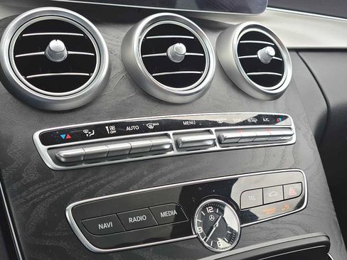 Used 2021 Mercedes-Benz C 300 4MATIC Sedan image 33