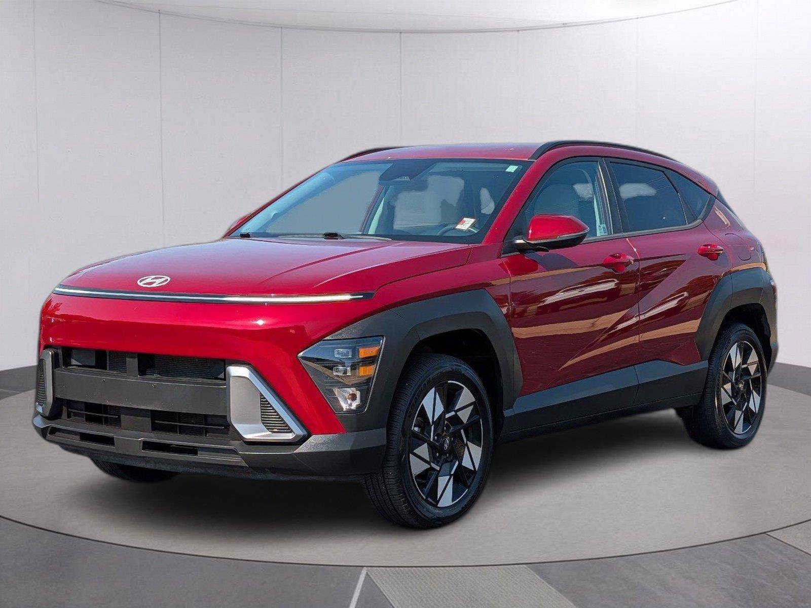Used 2025 Hyundai Kona SEL AWD/4WD image 1