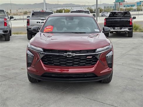 Certified 2024 Chevrolet Trax RS w/ Driver Confidence Package image 8