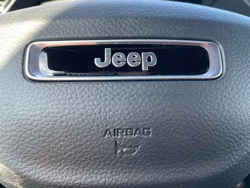New 2026 Jeep Grand Cherokee Limited w/ Trailer Tow Package AWD/4WD image 18