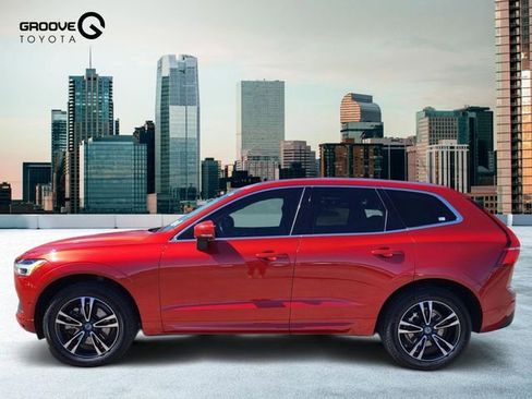 Used 2019 Volvo XC60 T6 Momentum w/ Premium Package image 2