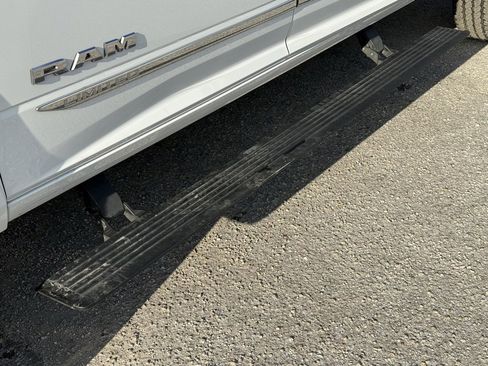Used 2021 RAM 2500 Limited image 13