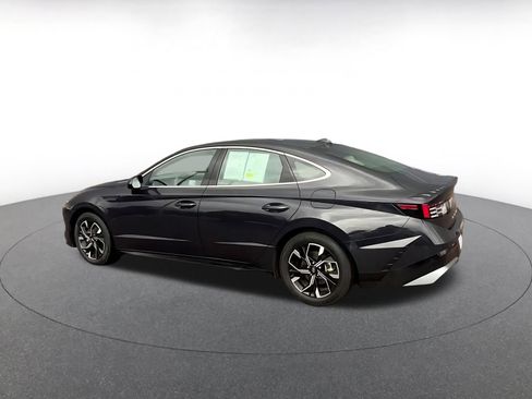 Used 2025 Hyundai Sonata SEL image 11