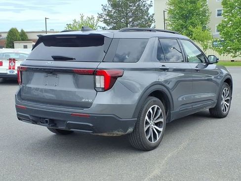 Used 2025 Ford Explorer ST-Line AWD/4WD image 5