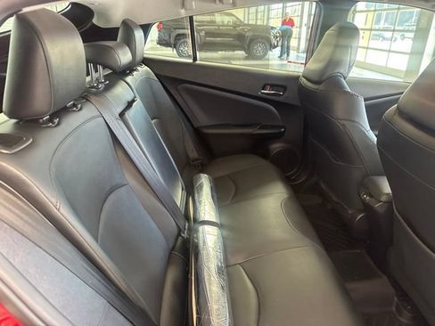 Used 2022 Toyota Prius XLE FWD image 13