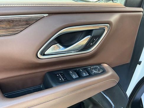 Used 2023 Chevrolet Tahoe High Country AWD/4WD image 14