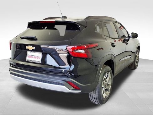 New 2026 Chevrolet Trax LT w/ Driver Confidence Package image 4