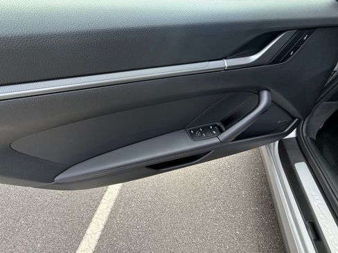 Certified 2024 Porsche 911 Carrera RWD image 21