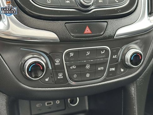 Used 2021 Chevrolet Equinox LT AWD/4WD image 29