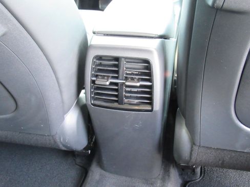 Used 2023 Kia Niro EX FWD image 32