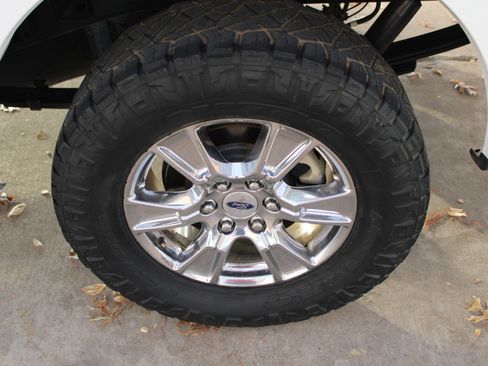 Used 2018 Ford F150 XLT w/ Equipment Group 302A Luxury image 25