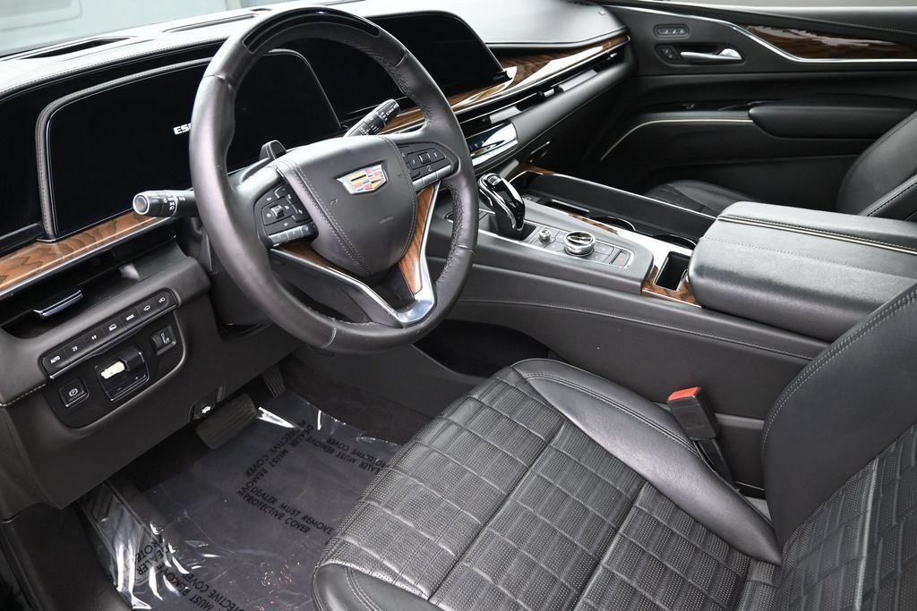 Certified 2023 Cadillac Escalade ESV Sport Platinum w/ LPO, ONYX Package AWD/4WD image 10