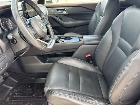 Used 2021 Nissan Rogue SL w/ Premium Package image 14