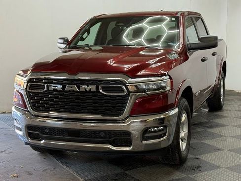 Certified 2025 RAM 1500 Big Horn AWD/4WD image 6