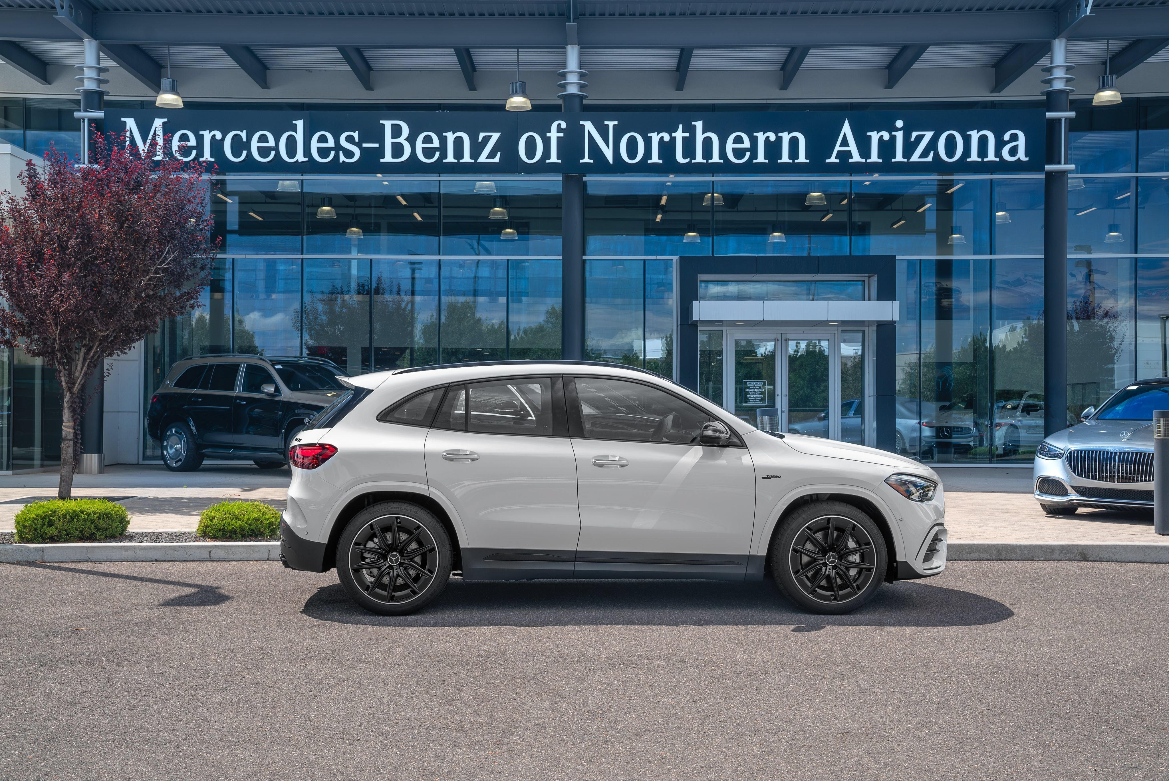 Used 2025 Mercedes-Benz GLA 35 AMG 4MATIC image 1