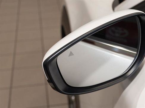 Used 2024 MAZDA CX-30 AWD 2.5 S w/ Premium Package image 6