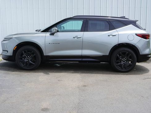 Used 2024 Chevrolet Blazer RS FWD image 3