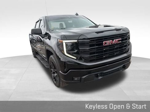 Used 2022 GMC Sierra 1500 Elevation image 25