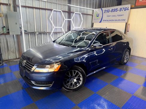 Used 2013 Volkswagen Passat 2.5 SE FWD image 10