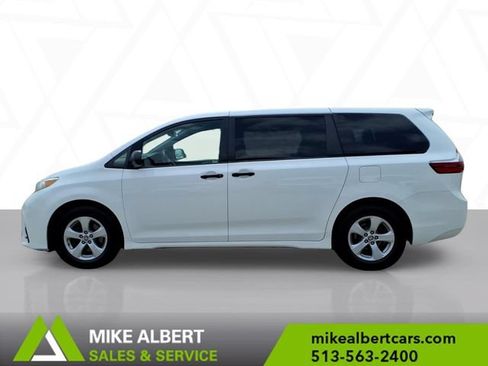 Used 2020 Toyota Sienna L FWD image 4