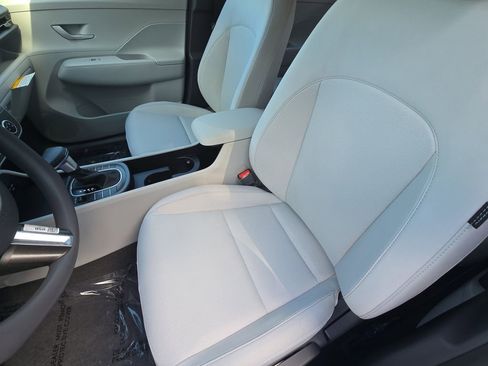 New 2026 Hyundai Kona SE image 15