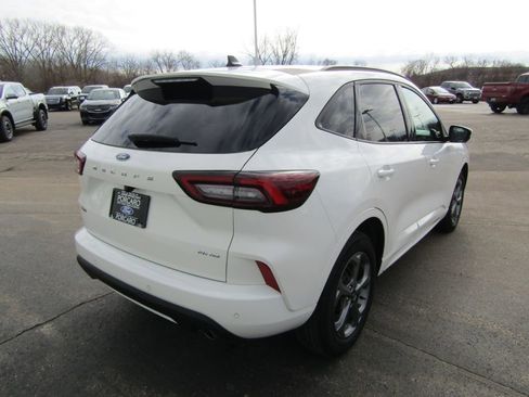 Used 2023 Ford Escape ST-Line Select w/ Tech Pack #2 image 7