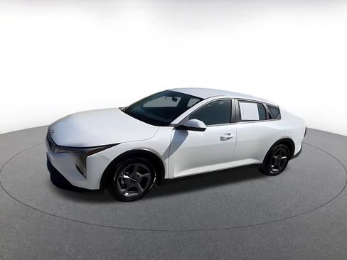 Used 2025 Kia K4 FWD image 9