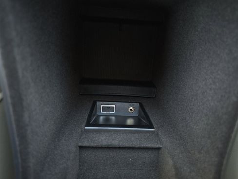 Used 2018 Volvo S60 T5 Inscription image 24