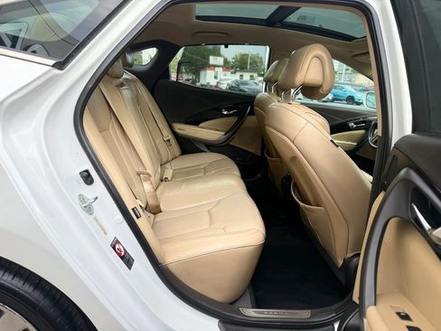 Used 2013 Hyundai Azera w/ Technology Pkg FWD image 34