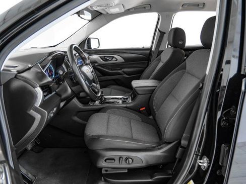 Used 2021 Chevrolet Traverse LT AWD/4WD image 32