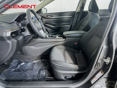 Used 2023 Nissan Altima 2.5 SV FWD image 26