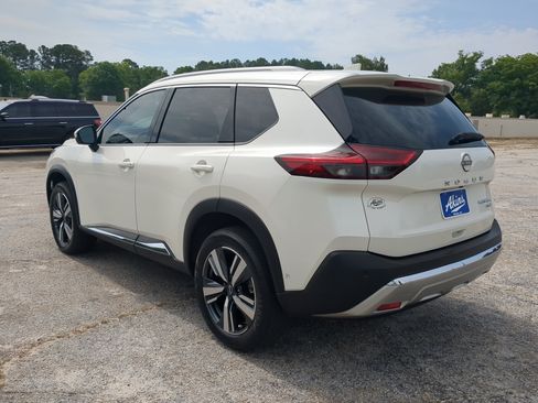 Used 2023 Nissan Rogue Platinum w/ Platinum Premium Package AWD/4WD image 5