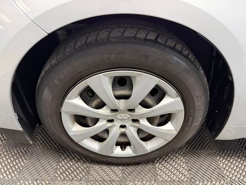 Used 2022 Toyota Corolla LE FWD image 21