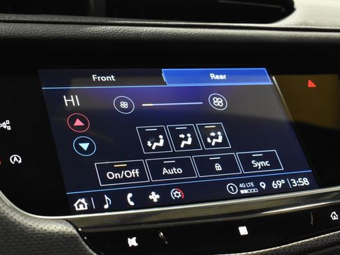 Used 2021 Cadillac XT5 Premium Luxury image 19