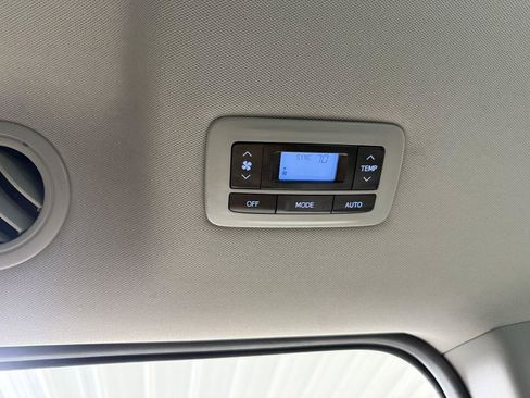 Used 2017 Toyota Sienna XLE w/ XLE Navigation Package AWD/4WD image 25