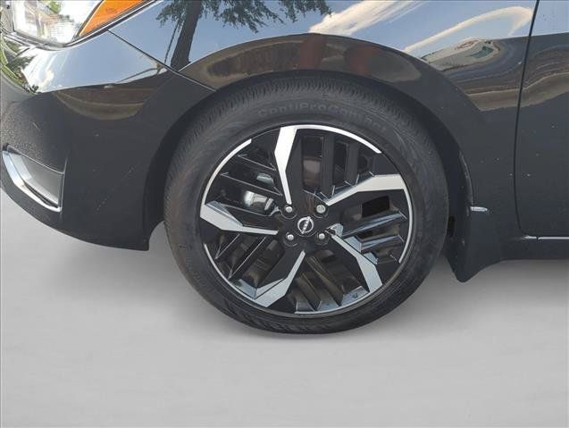 Used 2025 Nissan Versa SR w/ Trunk Package FWD image 30