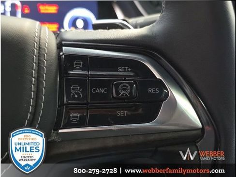 Used 2023 Jeep Grand Cherokee L Overland w/ Advanced Protech Group III image 39