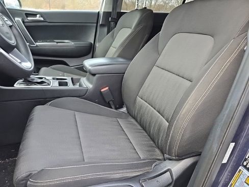 Used 2020 Kia Sportage LX image 11