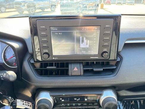 Used 2022 Toyota RAV4 LE image 28