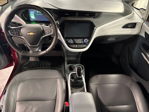Used 2020 Chevrolet Bolt Premier w/ Infotainment Package image 4