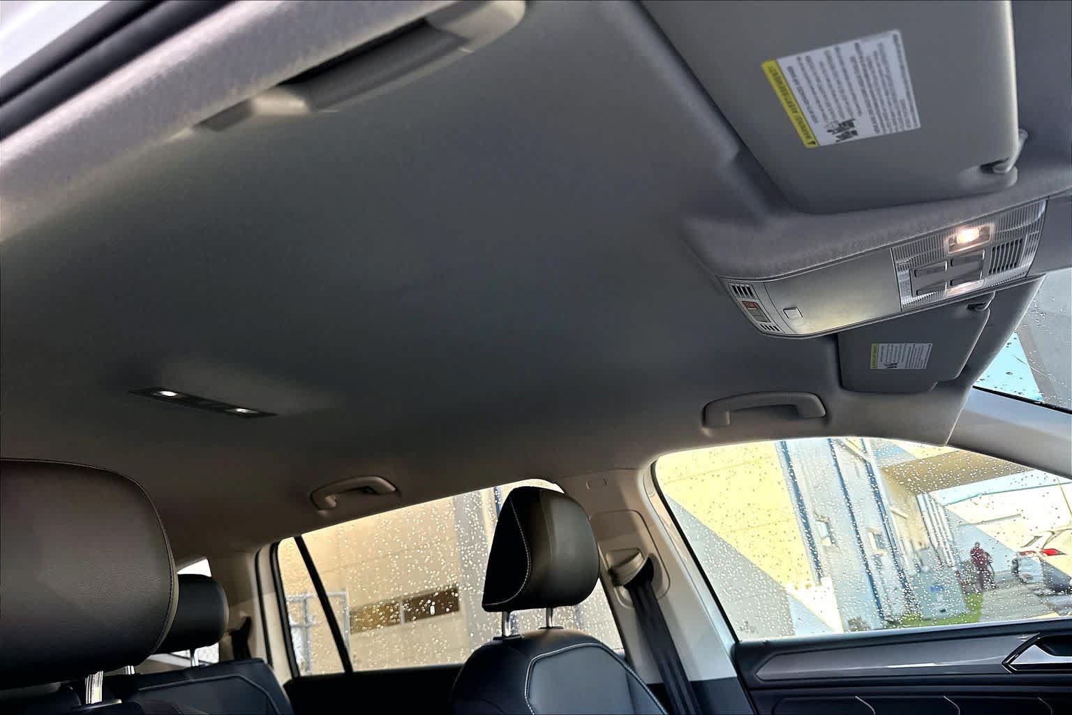 Used 2023 Volkswagen Tiguan SE FWD image 14